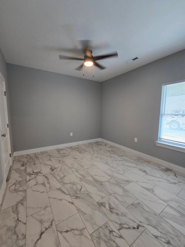 Building Photo - 1002 Ga Ln