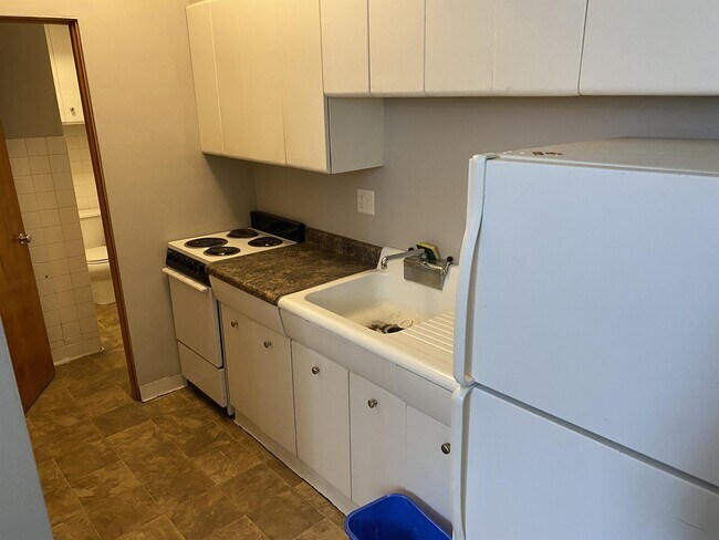 Foto del edificio - 404 7th St S