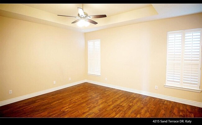 Foto del edificio - 4215 Sand Terrace Dr
