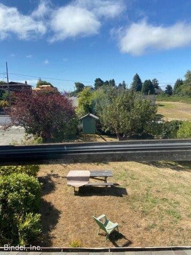 Foto del edificio - 4 br, 2 bath House - 112 11th ST