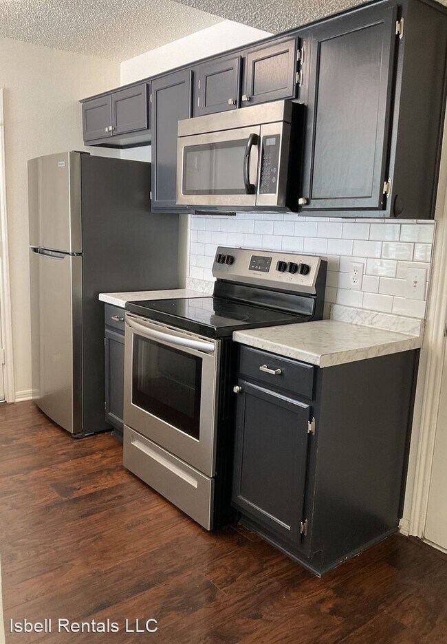 Foto del edificio - 3 br, 1.5 bath House - 2313 Lazy Ridge Dr