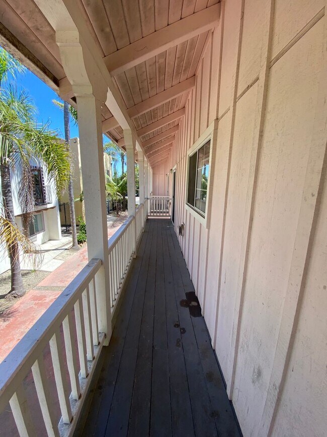 Building Photo - 6564 Del Playa Dr