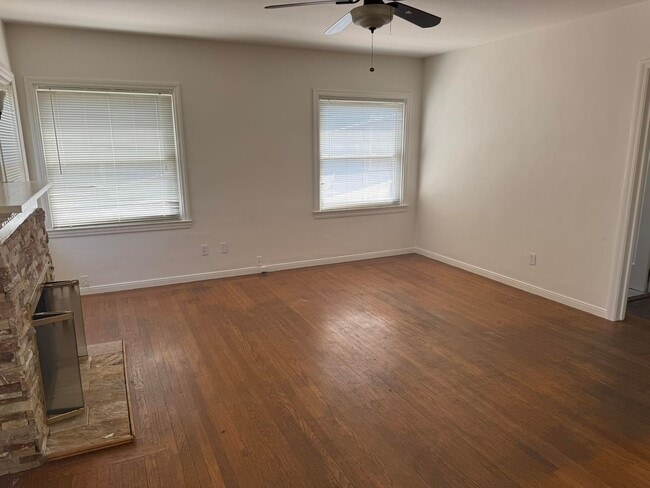 Building Photo - Home for rent in Curtis Park