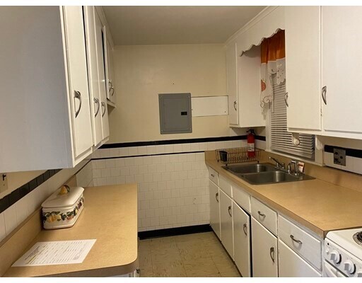 Primary Photo - 473 N Warren Ave