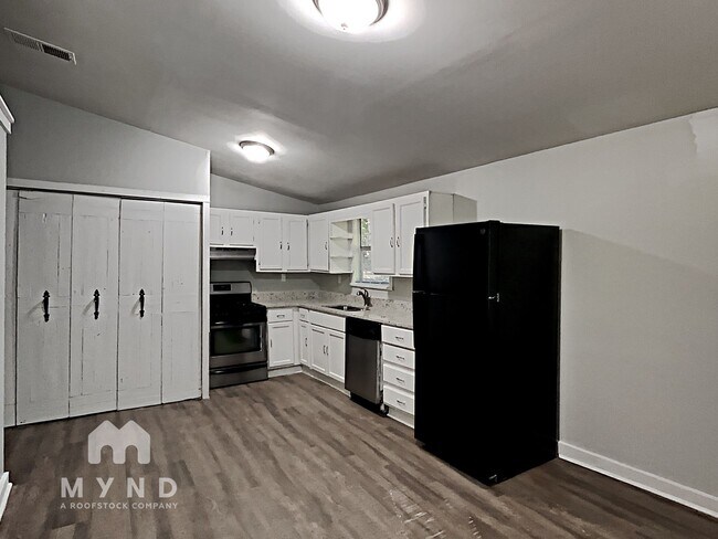 Building Photo - 2264 Mohawk Trail