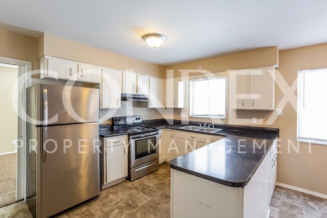 Building Photo - Call for details (317) 793-3770