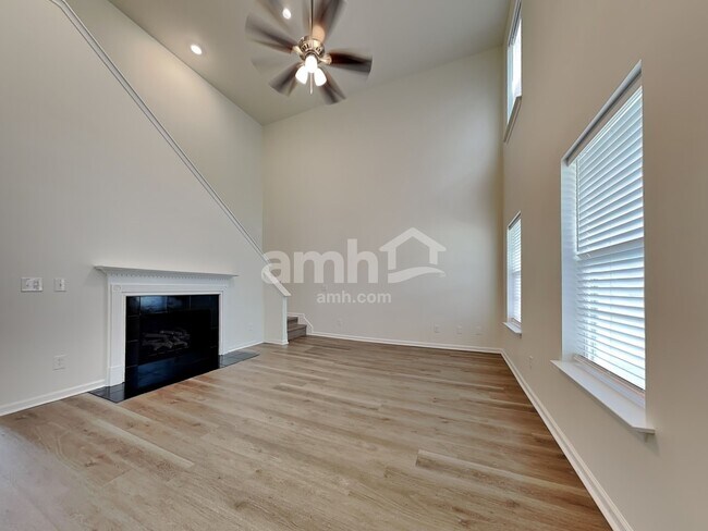 Building Photo - 312 Windmill Dr