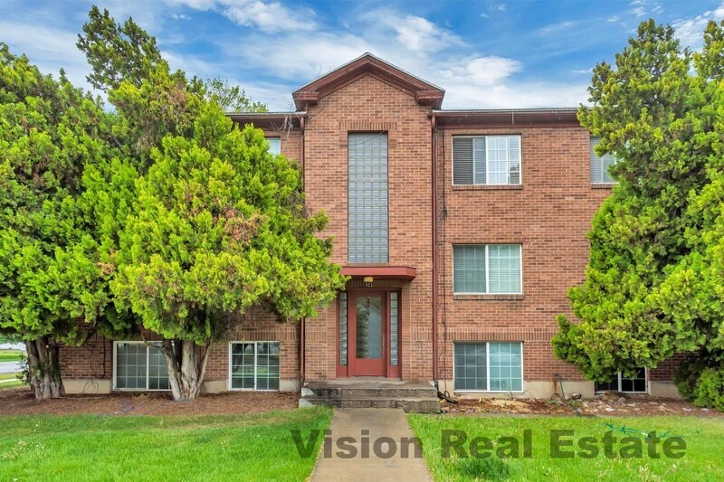 511 N 100 W St Unit 1, Provo, UT 84601 Condo for Rent in Provo, UT