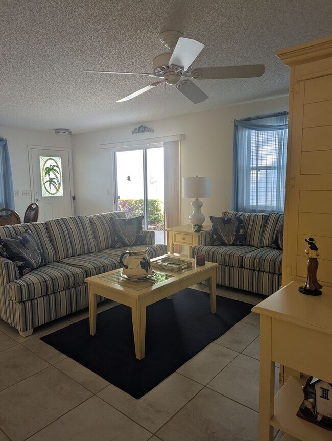 Building Photo - Seasonal Quaint Villa in the Villages