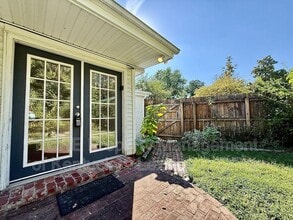 Building Photo - 1559 Jacana Dr