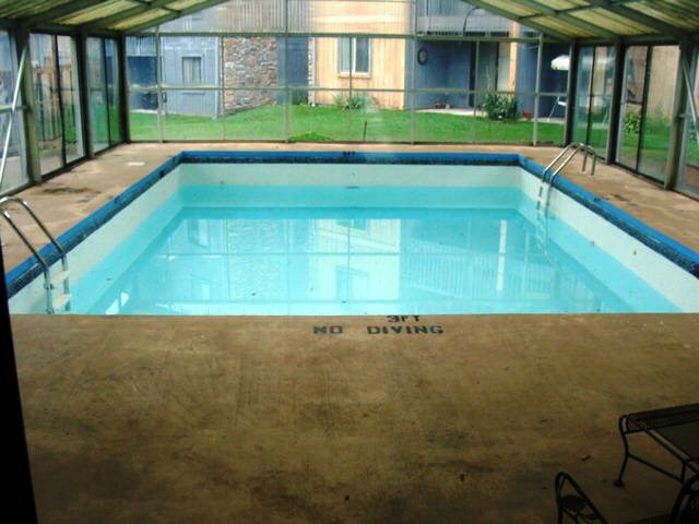 Foto del edificio - 523 Meadowview Dr