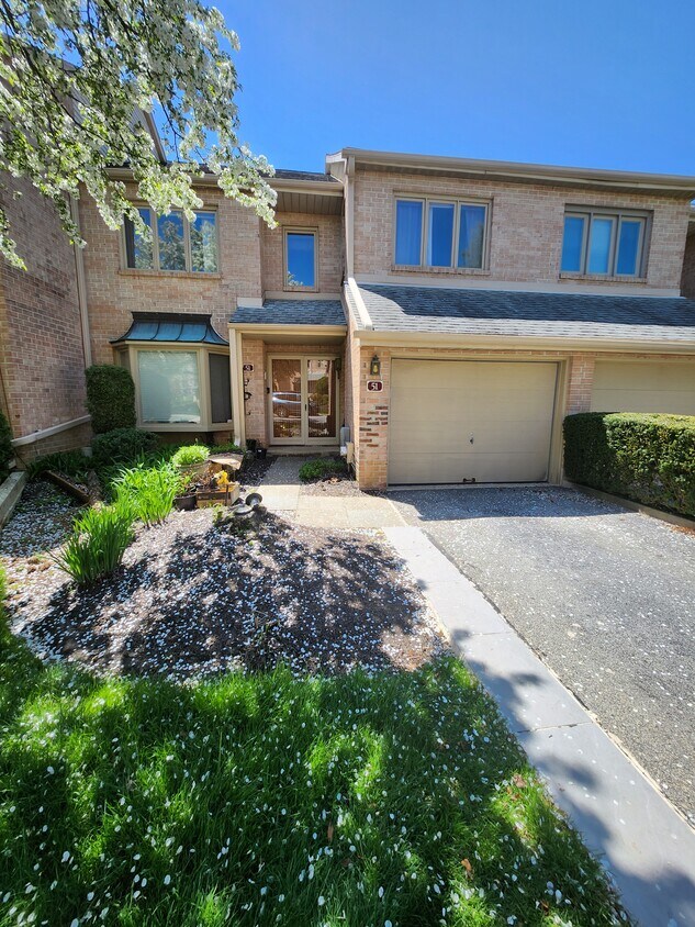 51 Militia Hill Dr, Chesterbrook, PA 19087 Townhome Rentals in