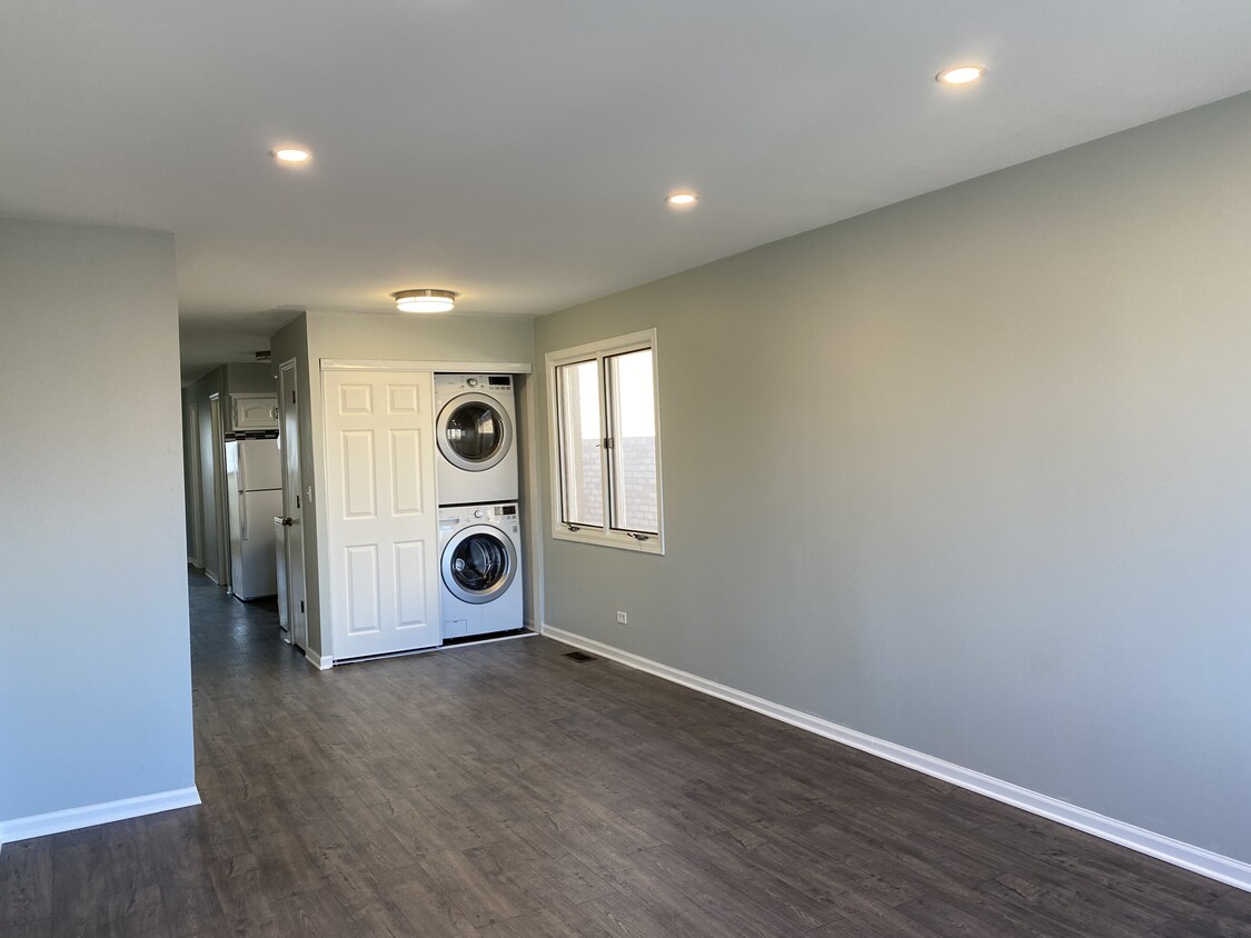 Building Photo - 3756 S Parnell Ave