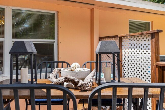 Foto del edificio - 2201 Park St N