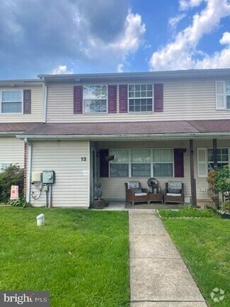Building Photo - 13 Brighton Ct