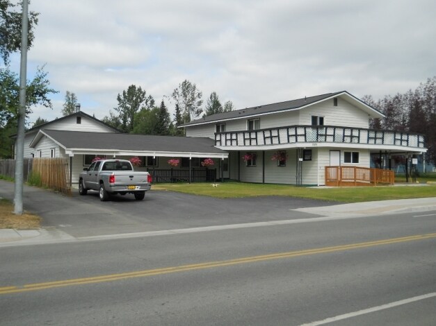 Primary Photo - 7529 E 6th Ave