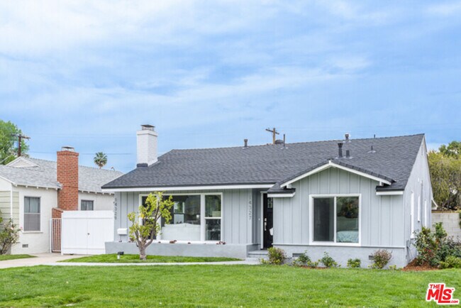 Building Photo - 14327 Martha St