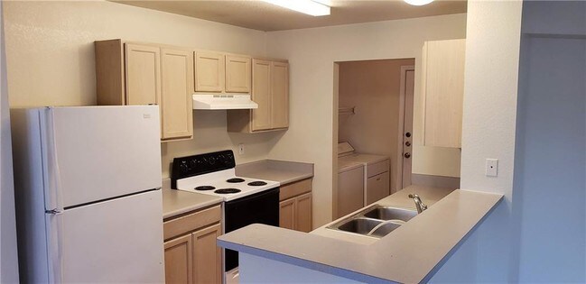 Building Photo - 858 Sagewood Trail