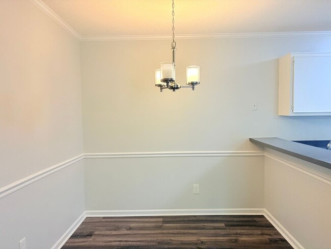 Foto del edificio - 2 bedroom condo close to W&M