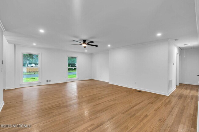 Foto del edificio - 20 Oak Hill Dr