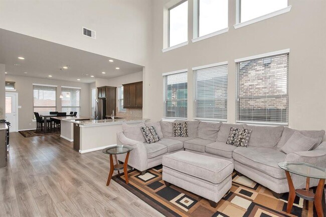 Building Photo - 24778 Levante Dr