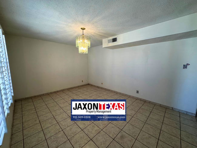 Foto del edificio - 4800 Blossom Ave