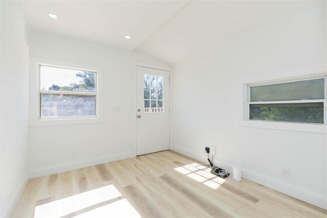 Building Photo - 9445 Cardy St