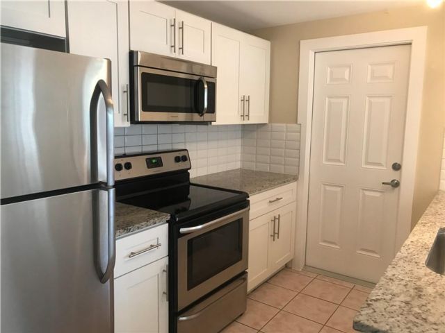 Foto principal - 2718 NE 14th St