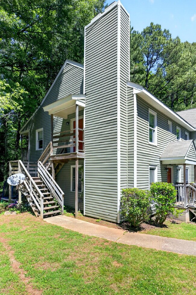 Foto del edificio - 1501 Mary Frances Pl