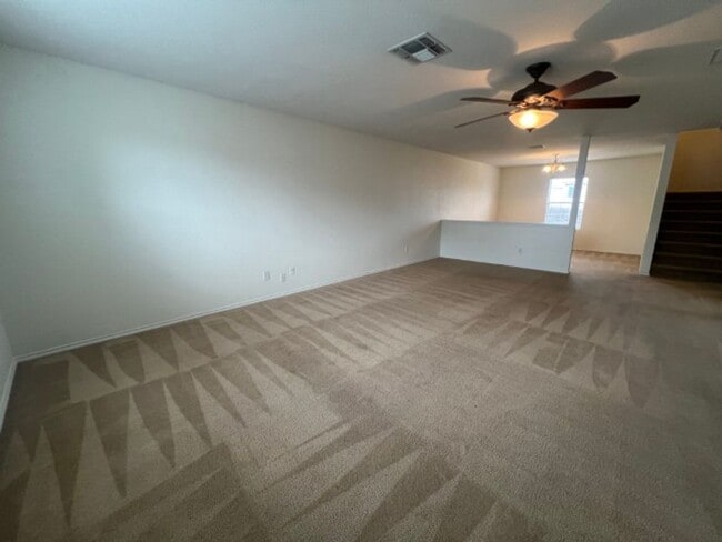 Building Photo - Charming Home Willow Bridge Subdivision