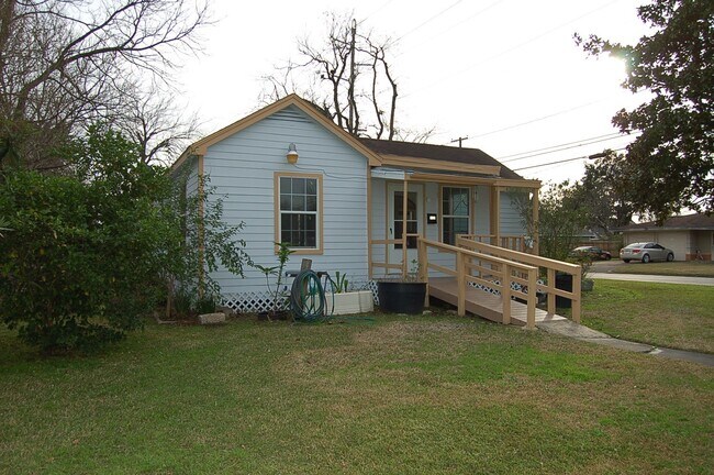 Foto del edificio - 7304 Kinney St