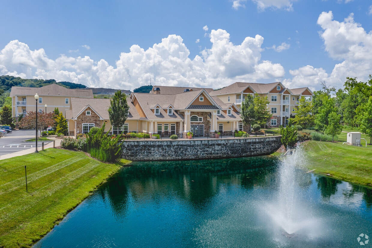 Grove at Shadow Green Apartments Apartments in Franklin, TN