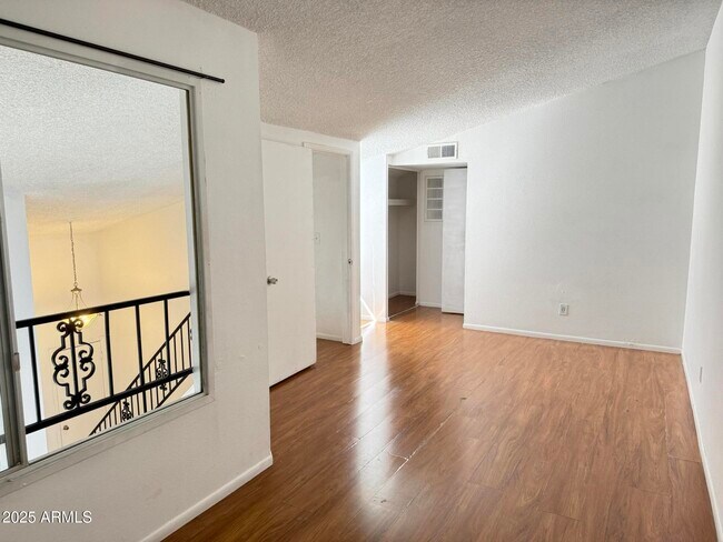 Foto del edificio - 3646 N 69th Ave