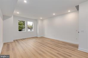 Foto del edificio - 1028 W Arizona St