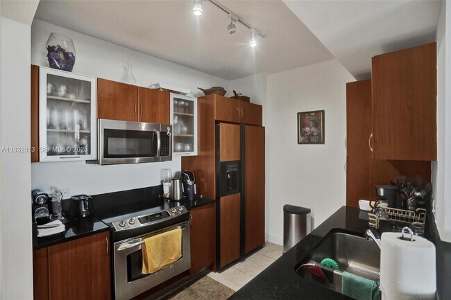 Foto del edificio - 18800 NE 29th Ave