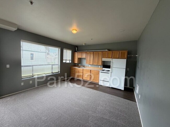 Foto del edificio - Tacoma Studio Apartment