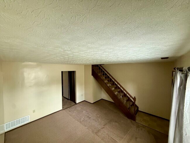 Foto del edificio - 5795 Pepperwood Ct