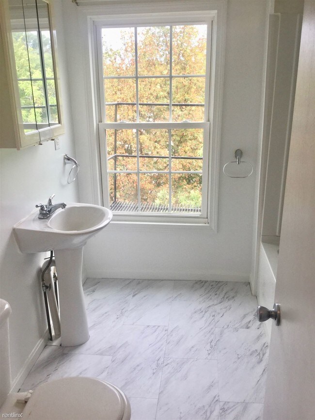 Foto del edificio - 2 br, 1 bath Apartment - 48 Ward St Apt 6