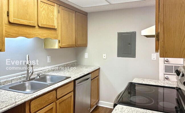 Foto del edificio - 315 N Spruce St
