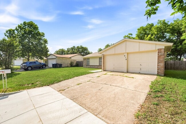 Photo - 616 Reveille Road Unit House