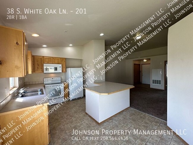Building Photo - 38 S White Oak Ln