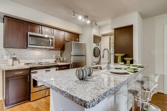 Building Photo - 3000 Unity Dr