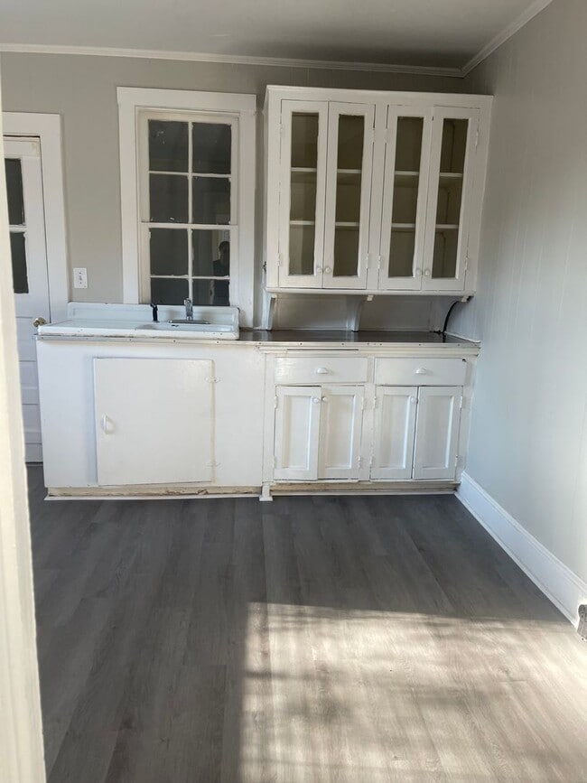 Building Photo - 108 Brainerd Ave Fayetteville, NC 28301