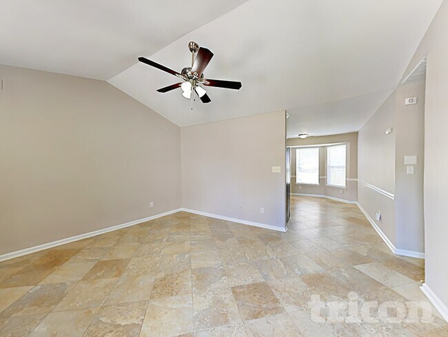 Foto del edificio - 4626 Falcon Chase Dr SW