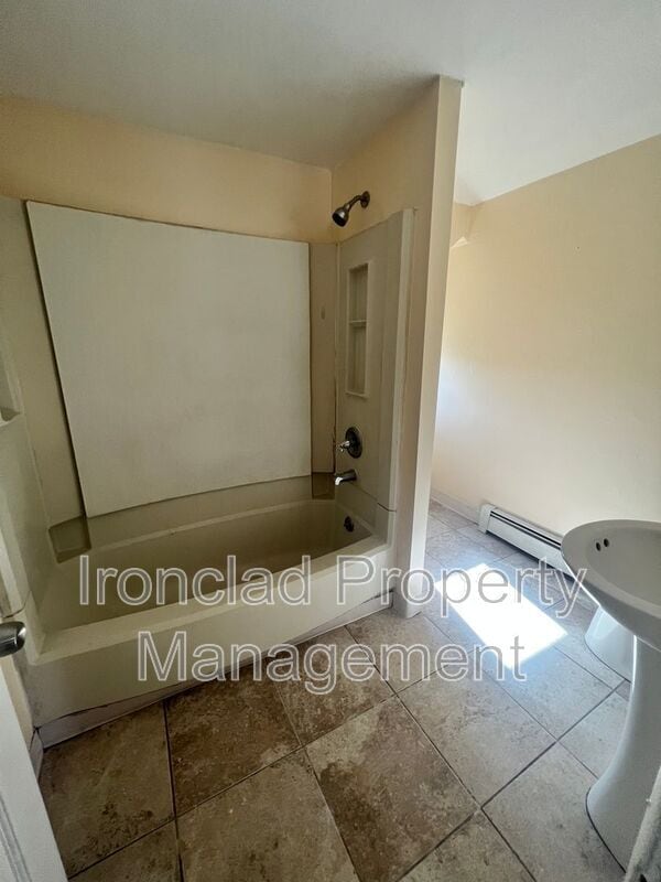 27 Botsford St Unit 3, Meriden, CT 06451 Condo for Rent in Meriden