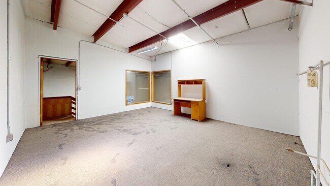 Building Photo - 6200 Stainless Way