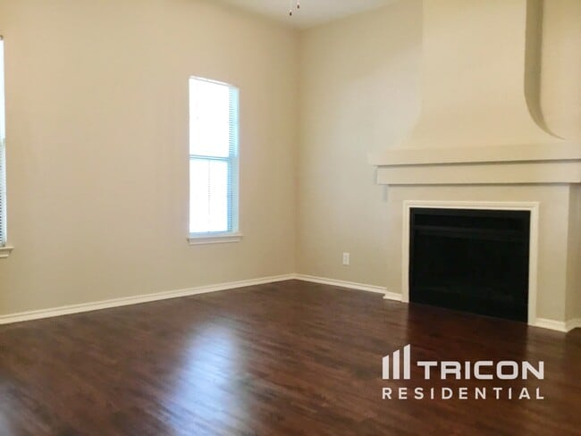 Building Photo - 8035 Dove Trail Dr