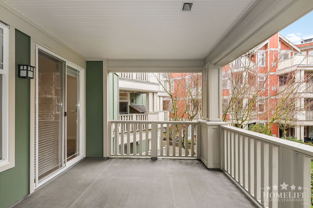 Primary Photo - 15350-1516A 16A Ave