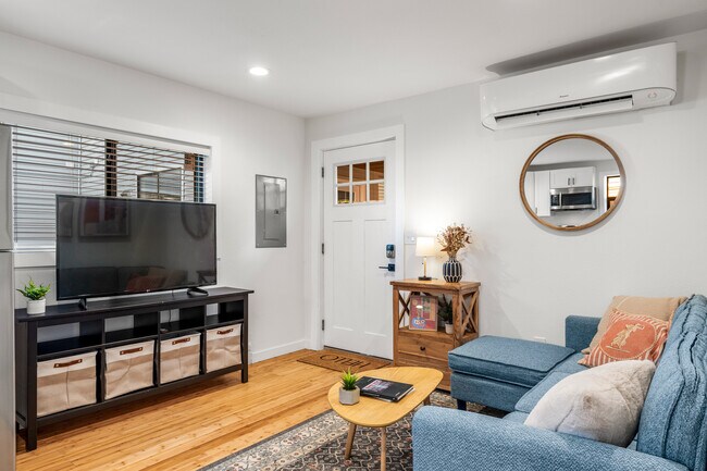 Foto del edificio - 12729 Evanston Ave N