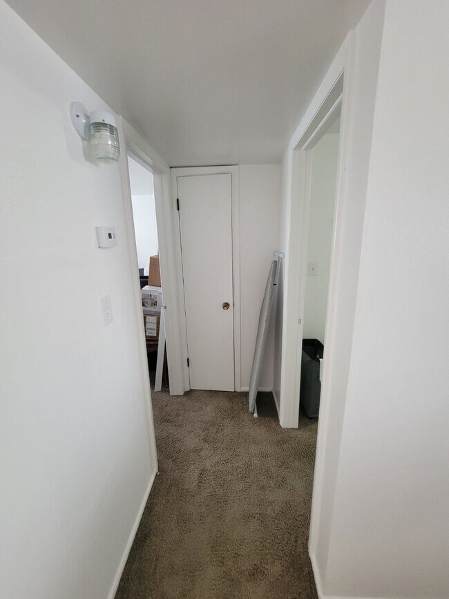 Foto del edificio - 2 bedroom 1 bath in South Orem